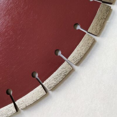 550mm Laser-Diamant-Beton Sägeblätter für trockenen oder nassen Ausschnitt-Beton-Boden