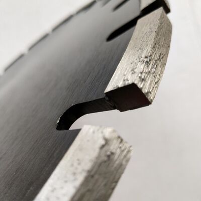 450mm Laser-Schleifen-Diamant-Beton Sägeblatt für Flughafen, Abtragung zu handeln