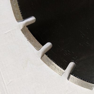 450mm Laser-Schleifen-Diamant-Beton Sägeblatt für Flughafen, Abtragung zu handeln